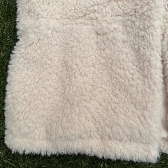 Thread & Supply Faux Fur Puff Vest Ivory Sherpa Sherling Snap Button Closure S - Picture 4 of 11